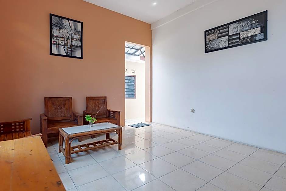 RedDoorz @ Kubu Selem Palapa Lampung