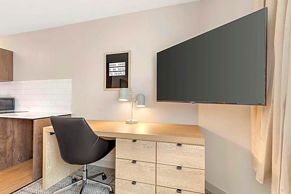 Sonesta Simply Suites Baltimore BWI Airport