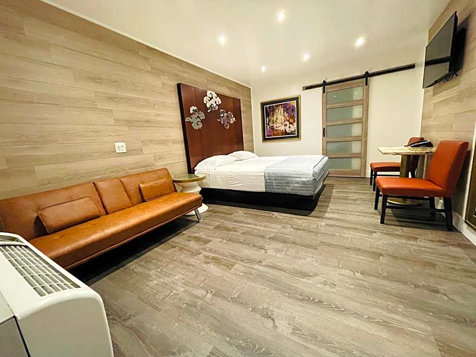 Casa Blanca Inn & Suites Whittier