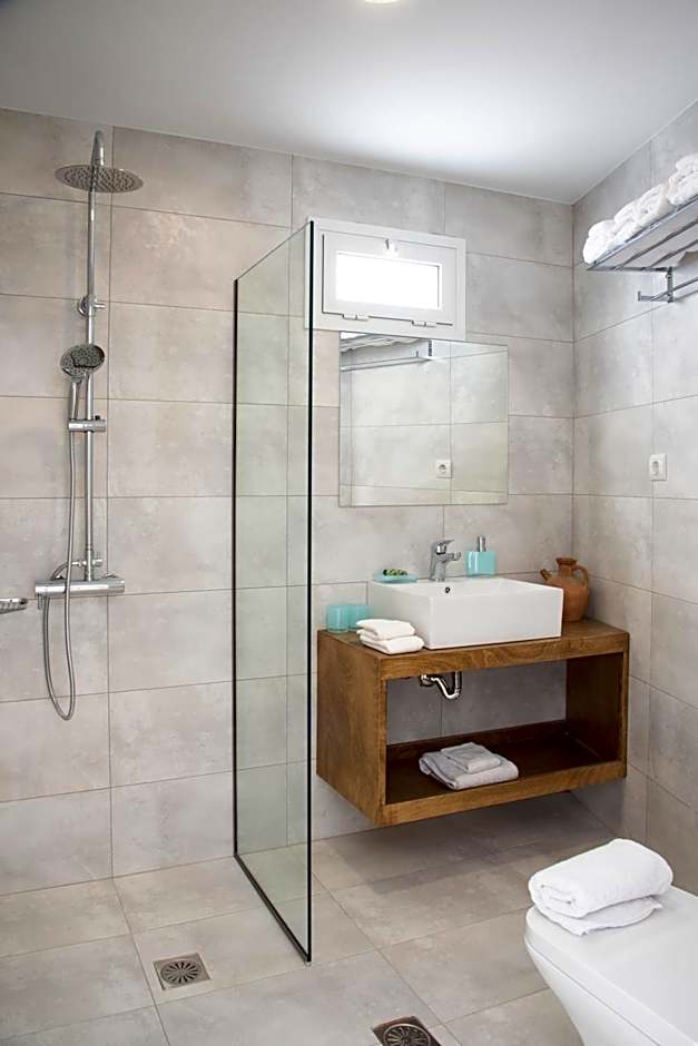 Naiades Marina Hotel