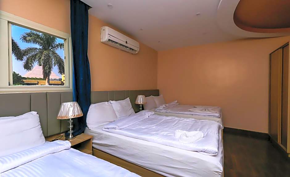 Pyramids Express View Hotel
