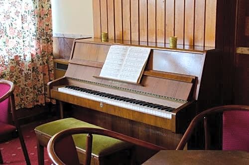 VIP Inn Miramonte Hotel