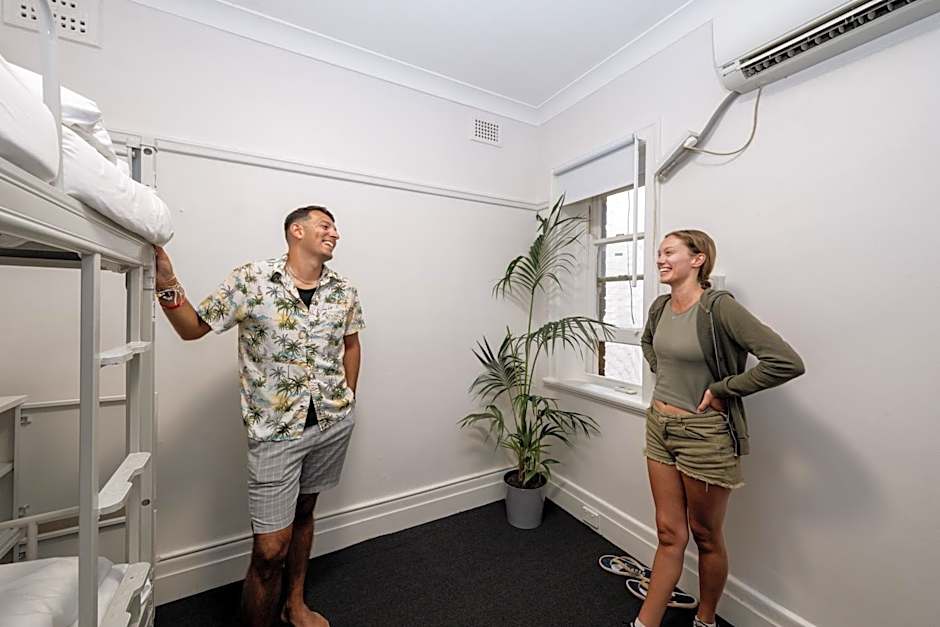 Urban Nomad Potts Point - 18 to 39 only