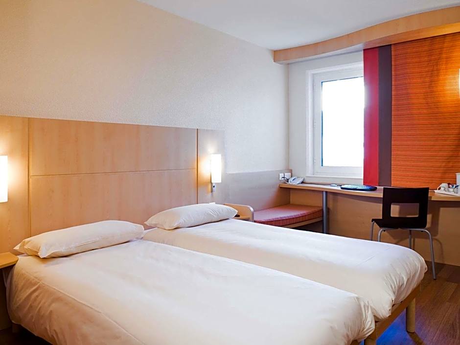 Ibis Bristol Temple Meads Hotel