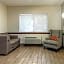 Spark by Hilton Lakewood Denver Southwest