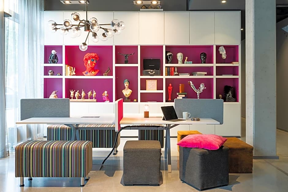 Moxy by Marriott Frankfurt Airport