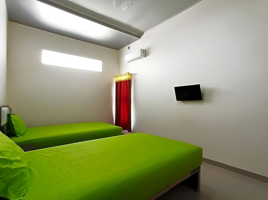 RedDoorz near Taman Merdeka Metro Lampung