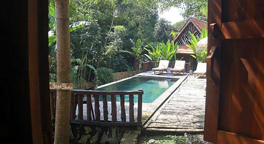 Ubuntu Eco Yoga Retreat Center 