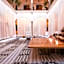 Hotel Sin Nombre