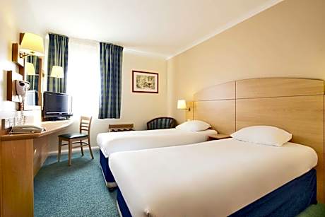 Standard Room - 2 Single Beds