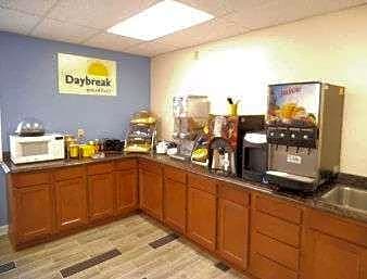 Days Inn by Wyndham West Branch Iowa City Area