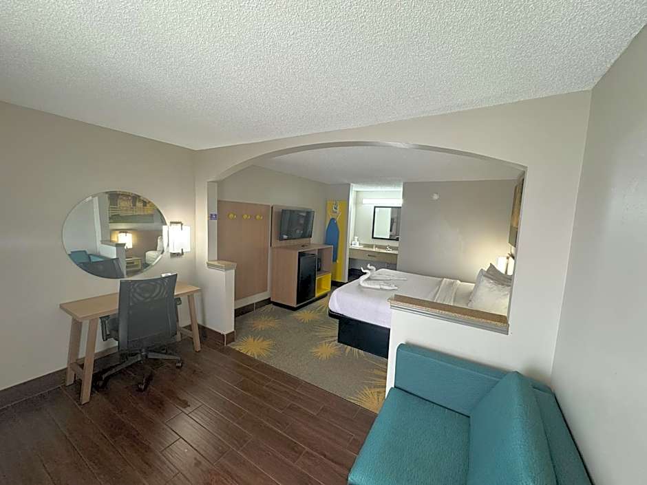 Days Inn & Suites by Wyndham Tuscaloosa - Univ. of Alabama