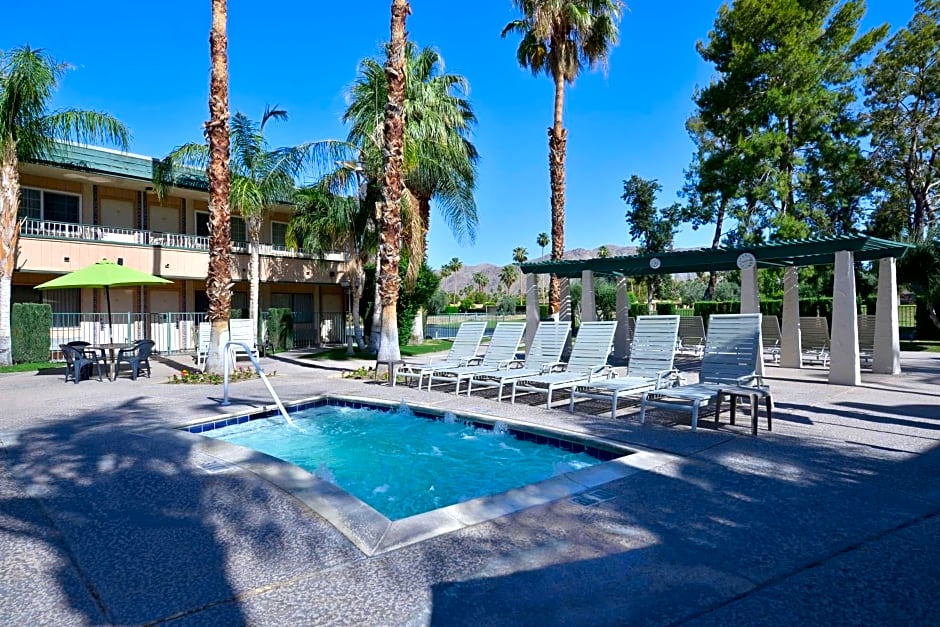 Travelodge by Wyndham Palm Springs