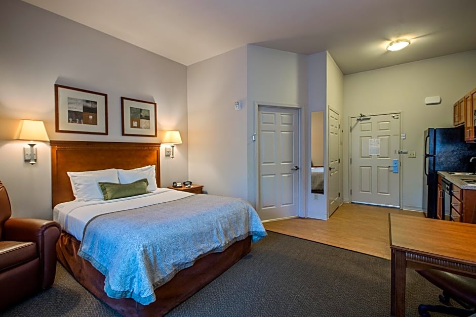 Candlewood Suites Lakewood – Lakewood, WA