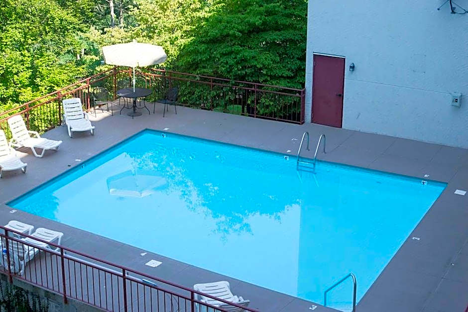 Laurel Inn