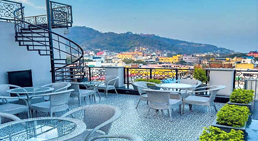 Hotel Wonder Hills @ Har ki Pauri Road Haridwar