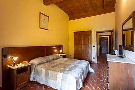 TRIPLE Triple Room with Cathedral View