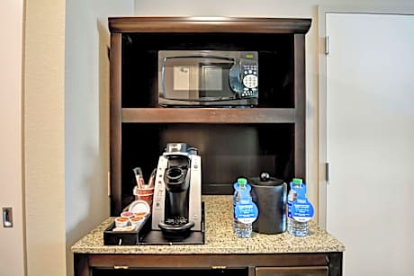 1 King Bed 1 Bedroom Suite