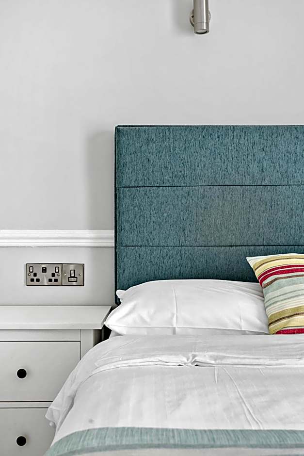 Waters Edge Hotel Torquay