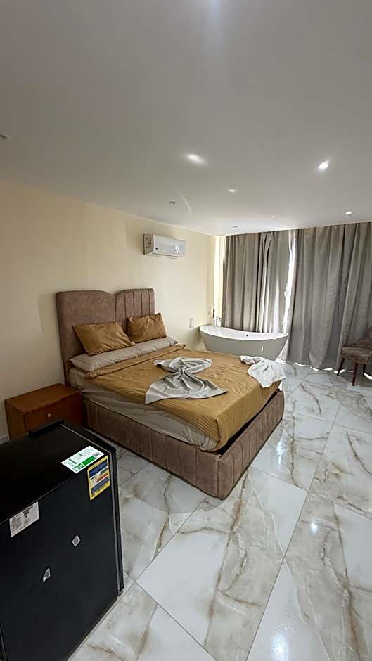 Amon Ra Hotel