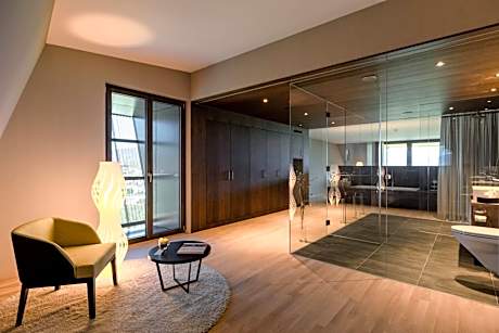 Junior Suite with Balcony