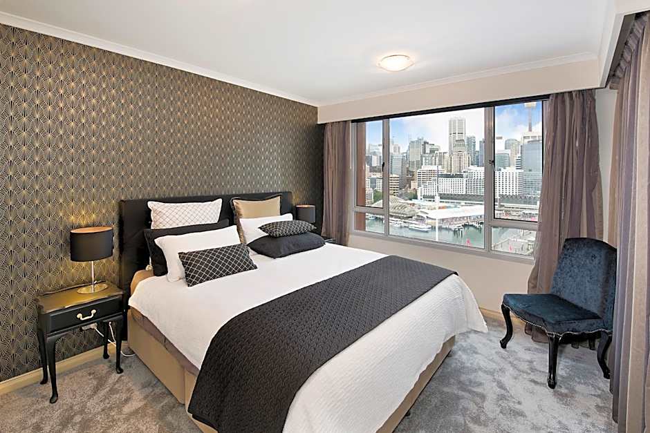 Darling Harbour Getaway