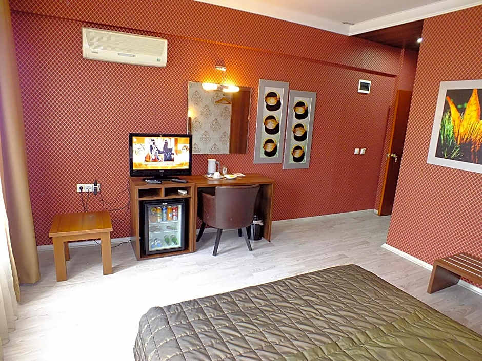 Lifos Hotel