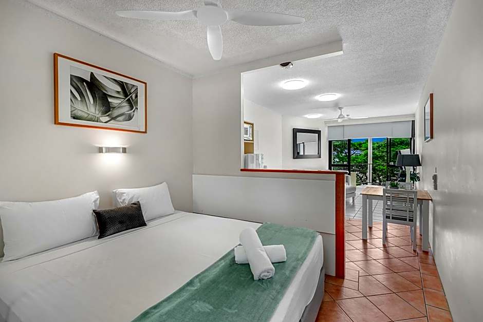 Photo 1 of 6 of Family Suite, Partial Ocean View