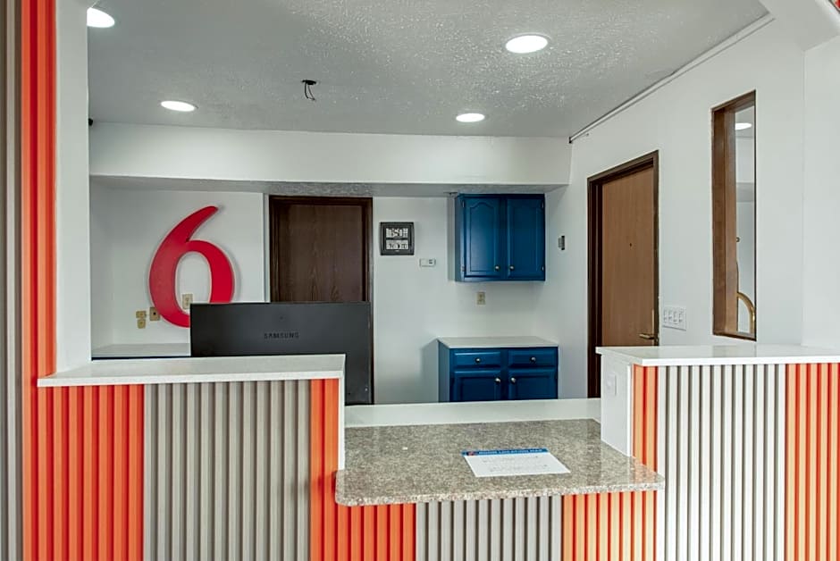 Studio 6 Limon, CO I 70