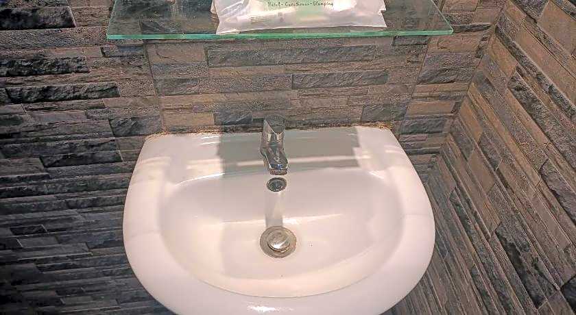 Mamifokobo Guest House