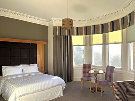 The Strathearn Hotel