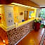 Hotel Deborah