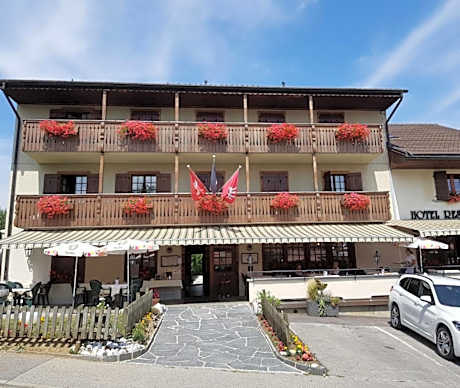 Hôtel Restaurant le Gruyérien