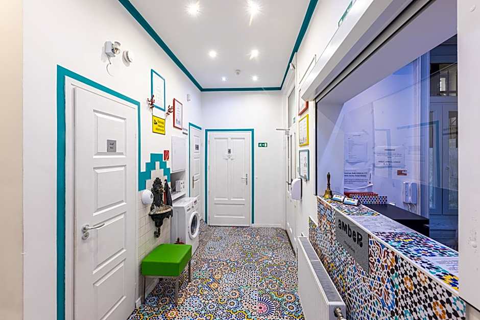 Amber Gardenview Studios Downtown