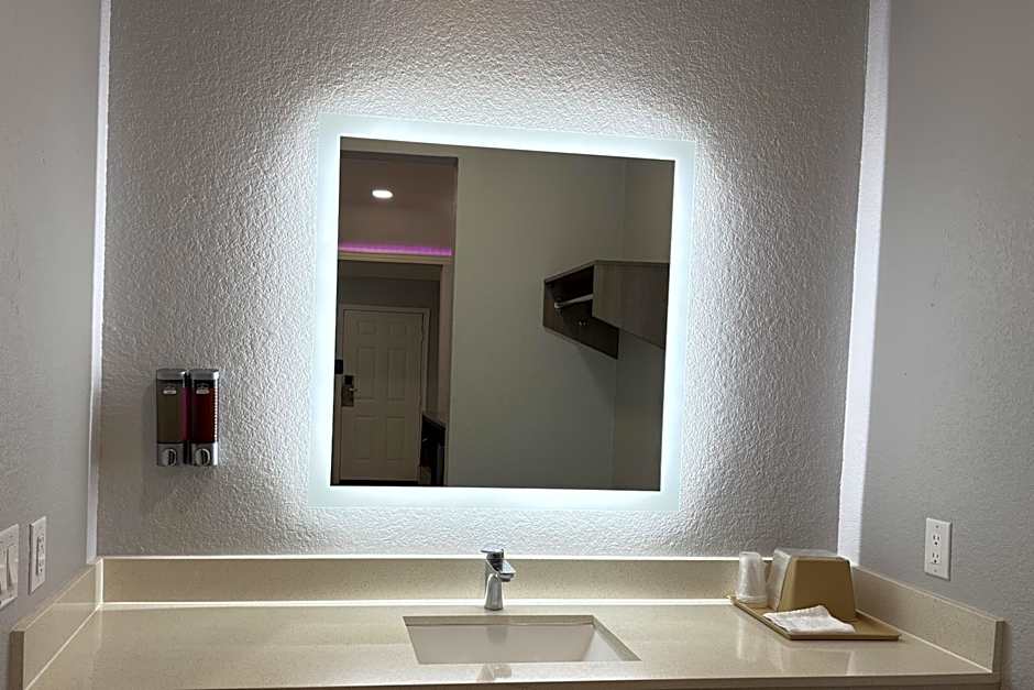 Kiwi Inn Capital O Houston - Hwy 249