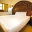 Hotel Casa del Virrey & Suites