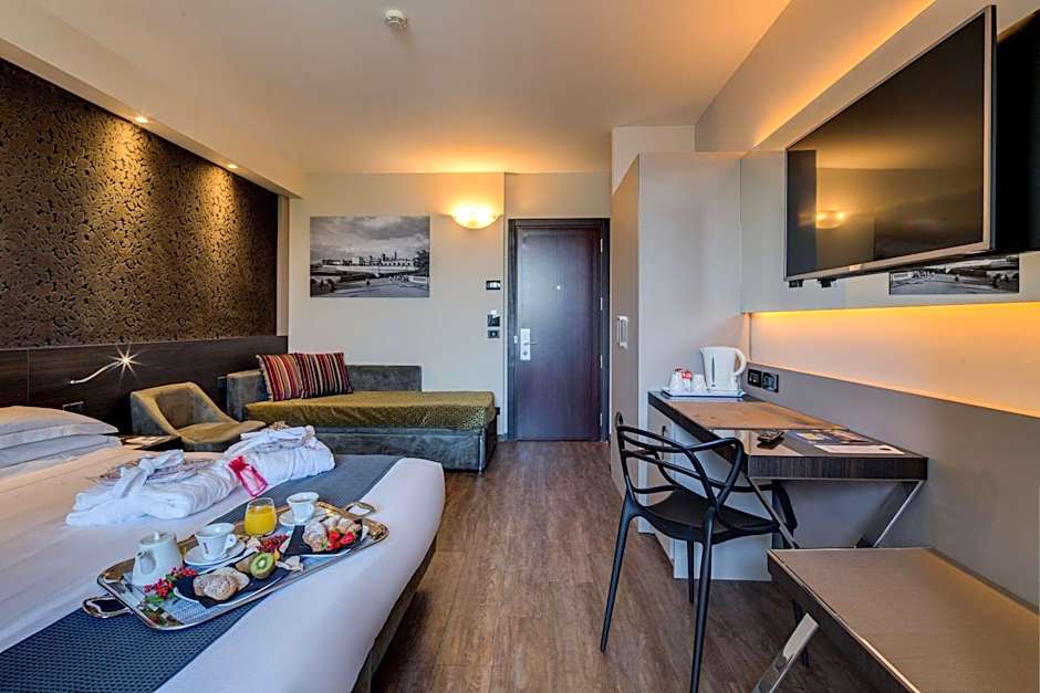 Best Western Plus Hotel Farnese