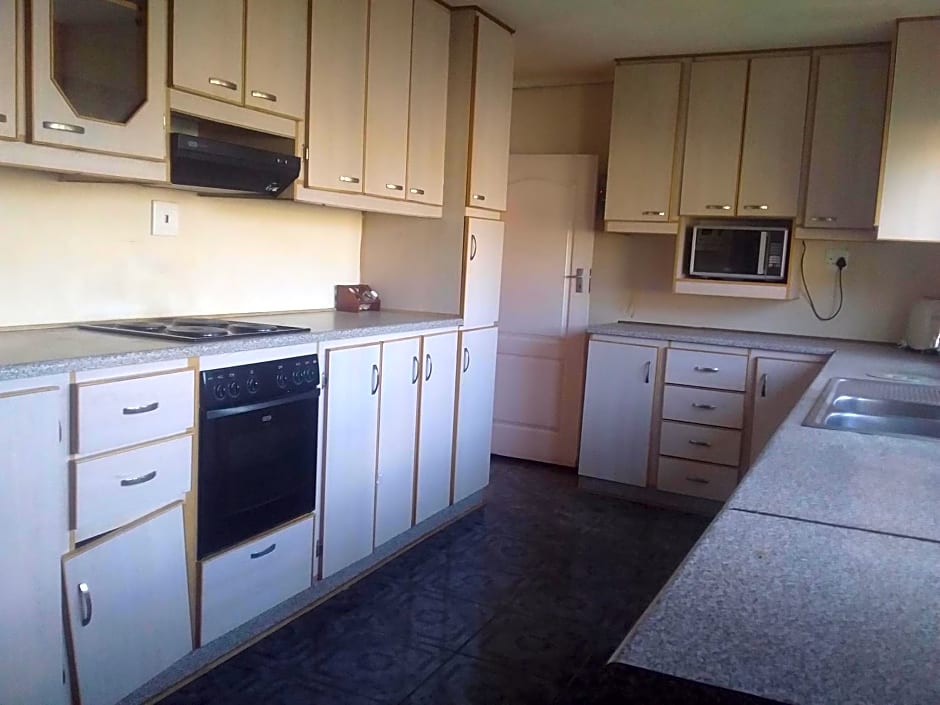 Kubo Bed and Breakfast