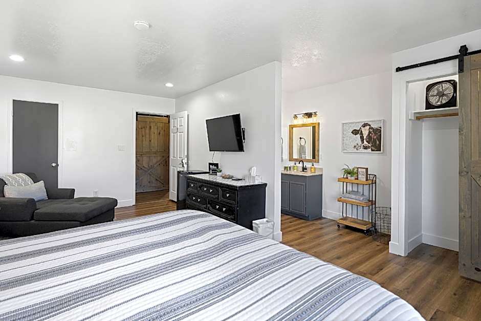 Happy Trails Bed and Breakfast