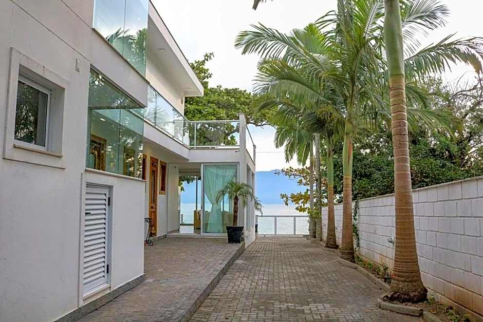 Charme, pôr do sol, praia privada. Exclusividade.