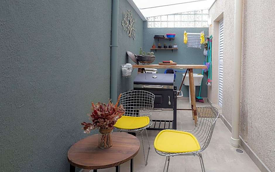 Condomínio a 100m da Praia