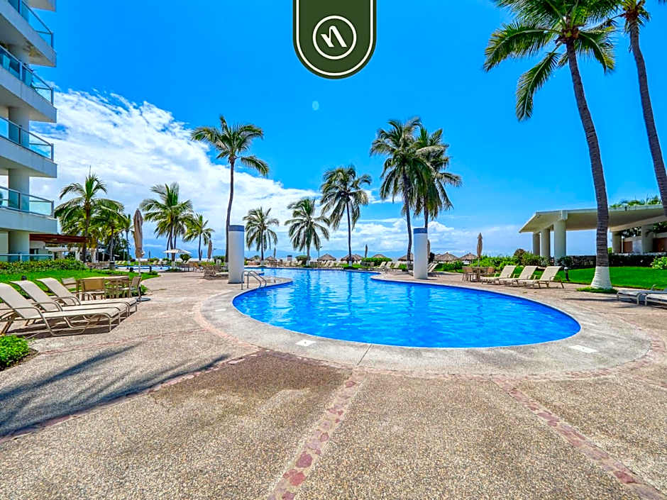 2BR Condo with Private Blacony - Oceean View