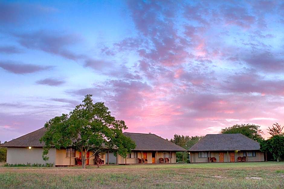 Chrislin African Lodge