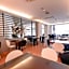 Waugh Den Business Hotel