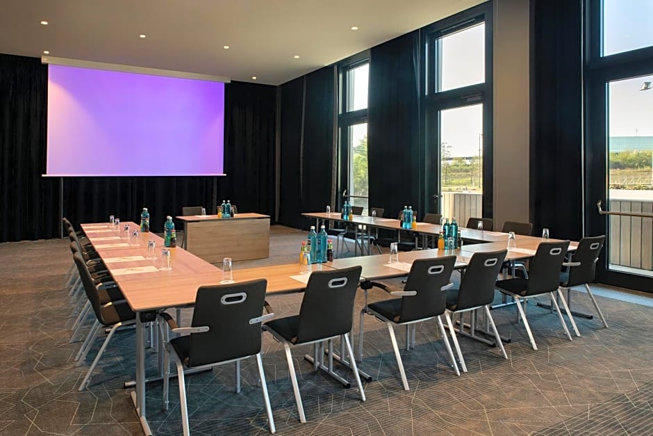 Holiday Inn Frankfurt Airport By IHG