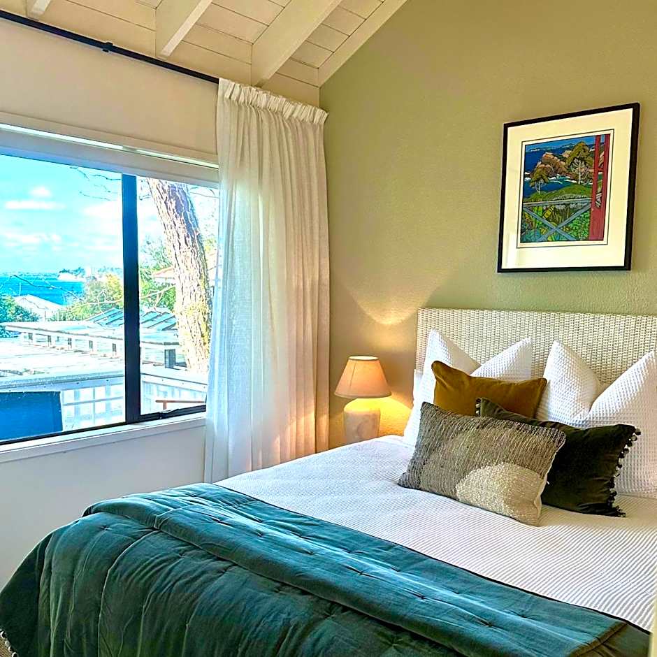 Emerald Inn on Takapuna Beach