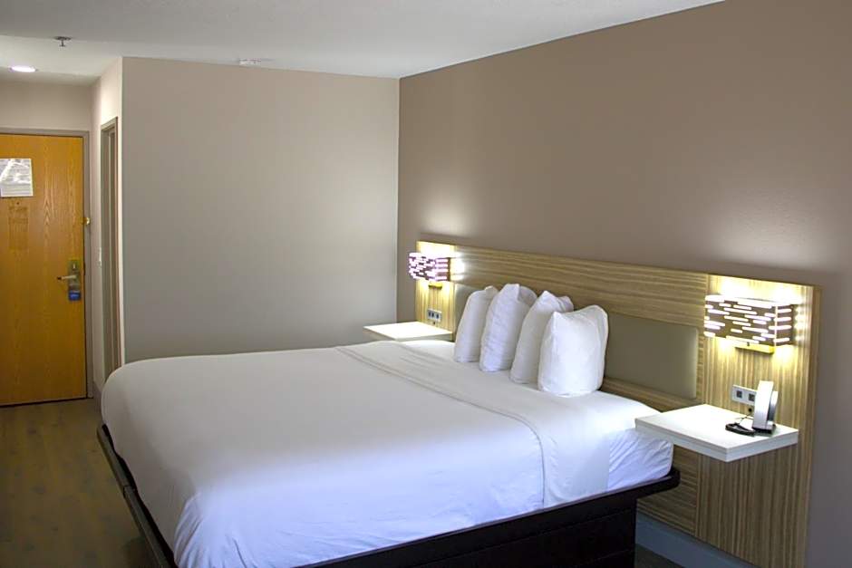 Baymont by Wyndham San Marcos