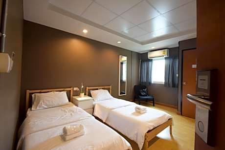 Large Double or Twin Room