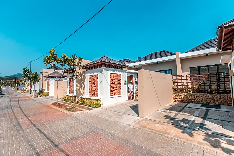 Nemuru Villa Ubud Anyer