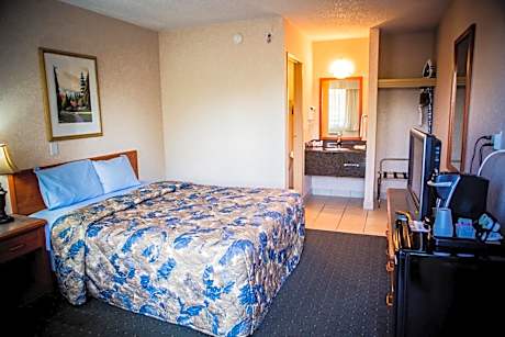 Double Room - Non-Smoking/No Pets